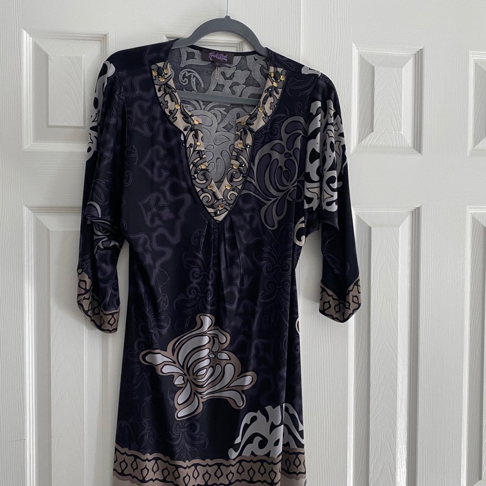 HaleBob gorgeous print, gem neckline, 3/4 sleeve